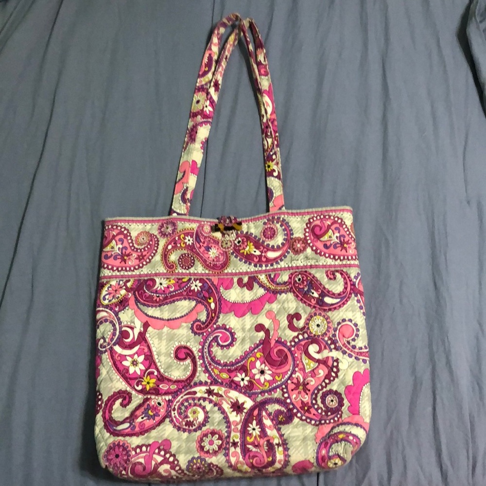 🎀Vera Bradley quilted small tote🎀
